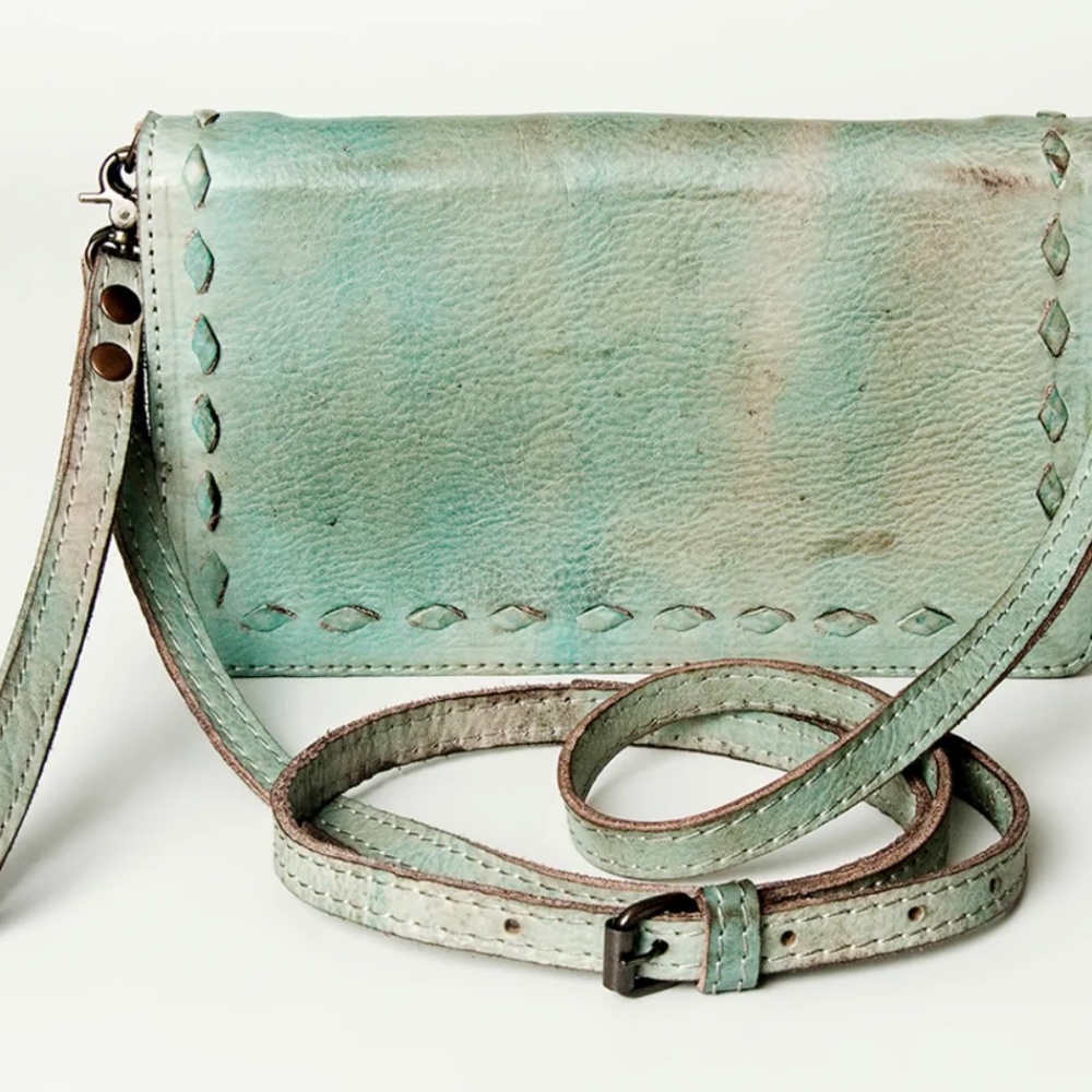 NWT - Antiqued Teal Leather Crossbody Wallet Organizer